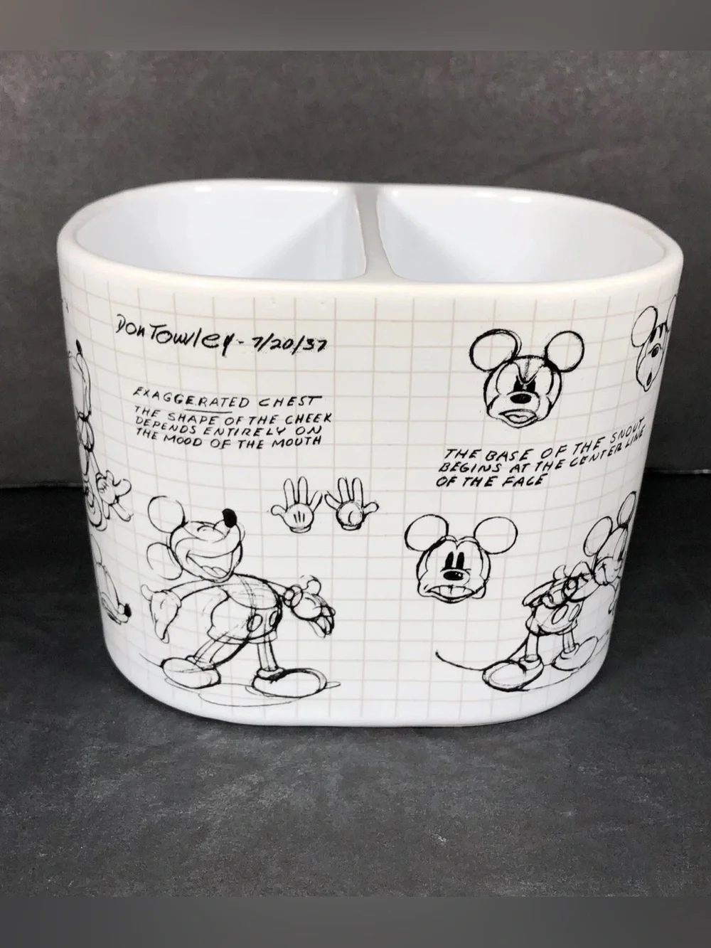 Disney Sketchbook Mickey Mouse White Ceramic Bathroom Toothbrush Holder New NWT